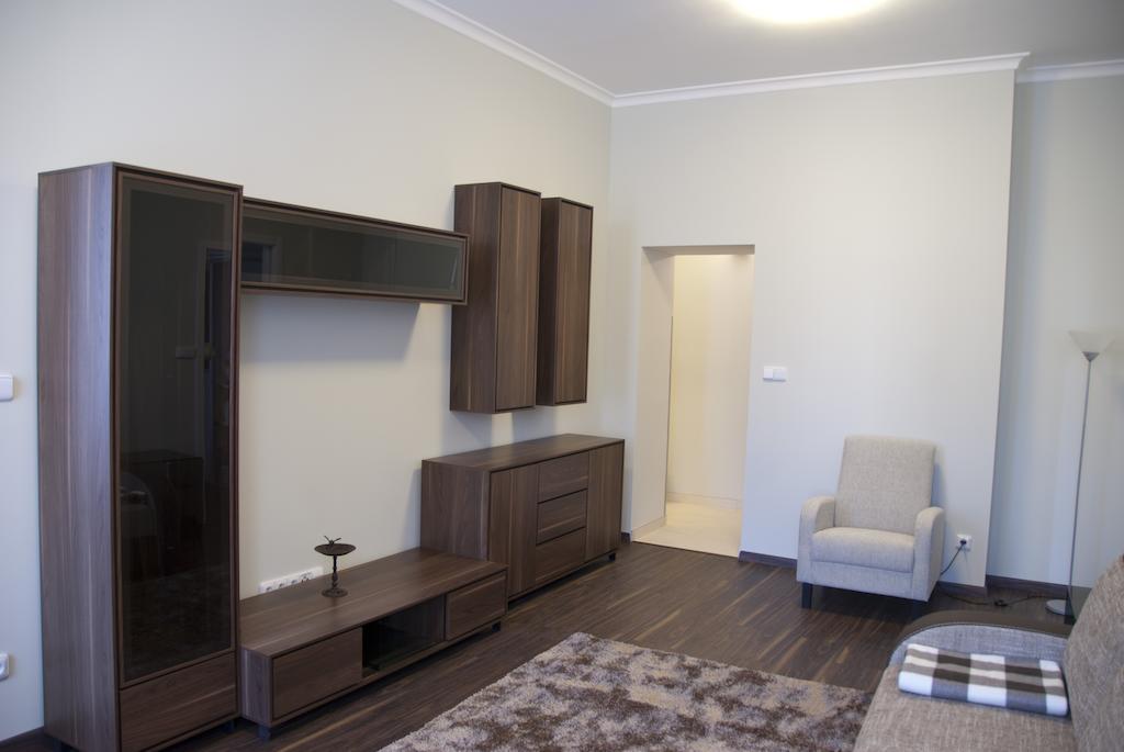 Apartman U Kolonady การ์โลวีวารี ห้อง รูปภาพ