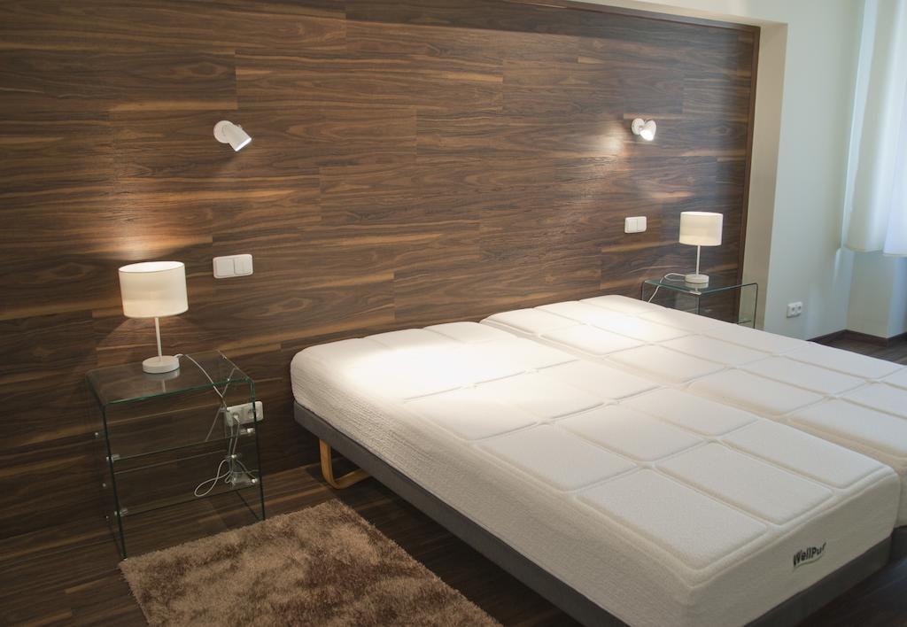 Apartman U Kolonady การ์โลวีวารี ห้อง รูปภาพ
