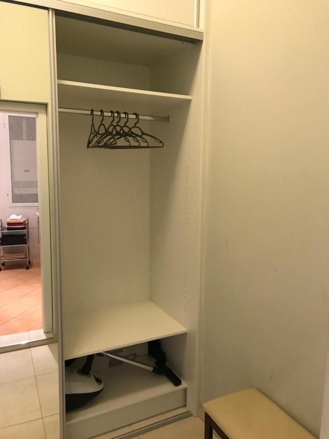 Apartman U Kolonady การ์โลวีวารี ภายนอก รูปภาพ