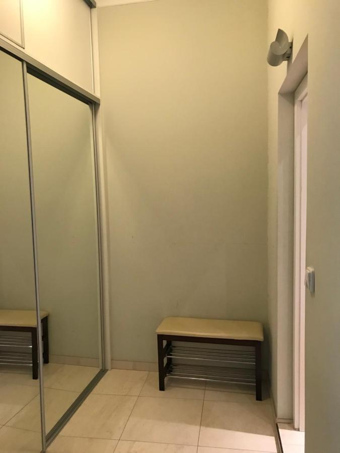 Apartman U Kolonady การ์โลวีวารี ภายนอก รูปภาพ